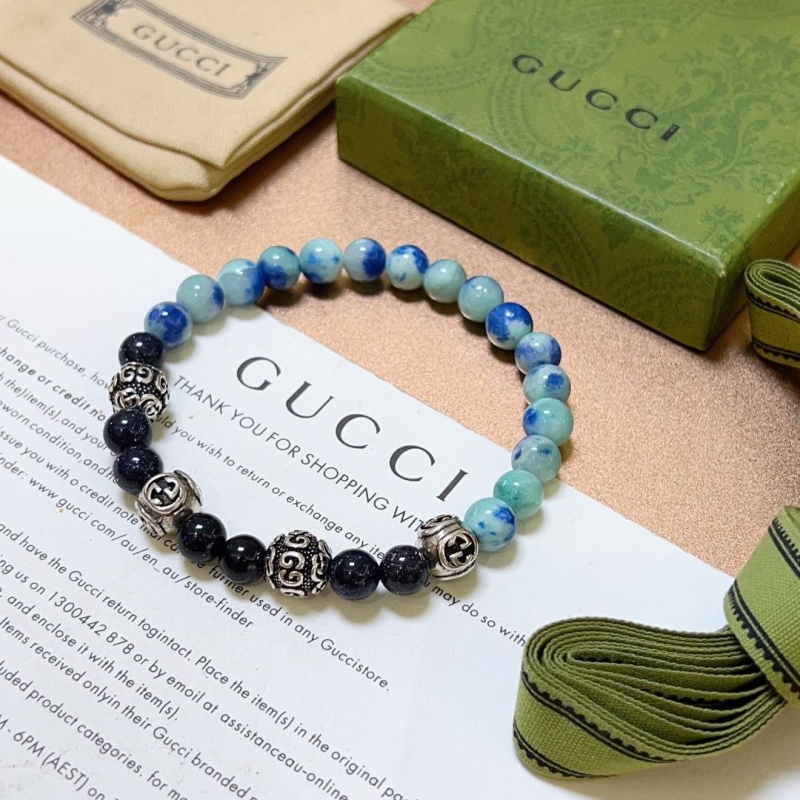 G*u*i bracelets
